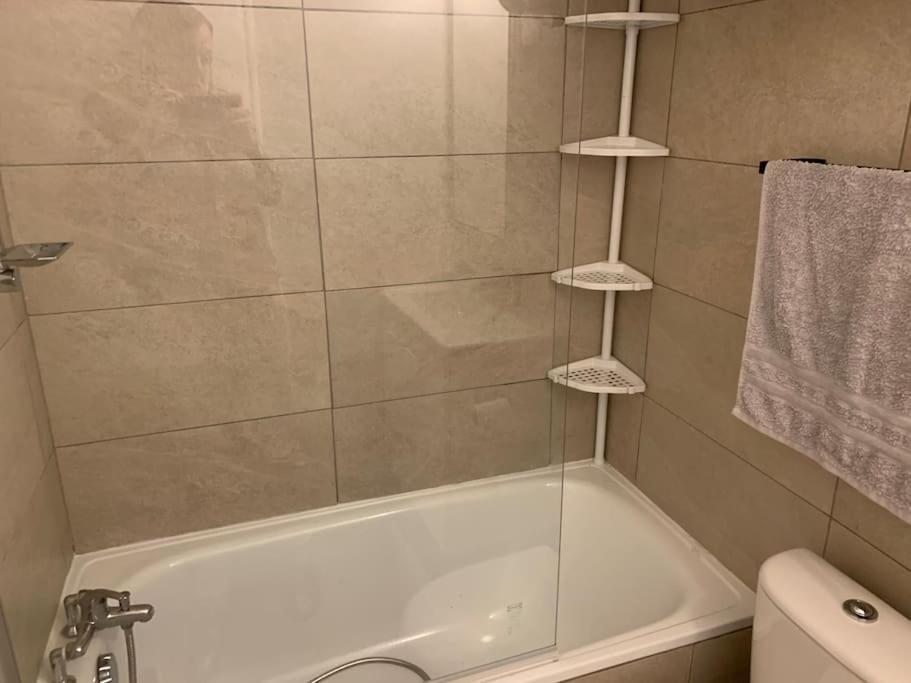 Lumineux, Refait A Neuf, Metro Jourdain Appartement